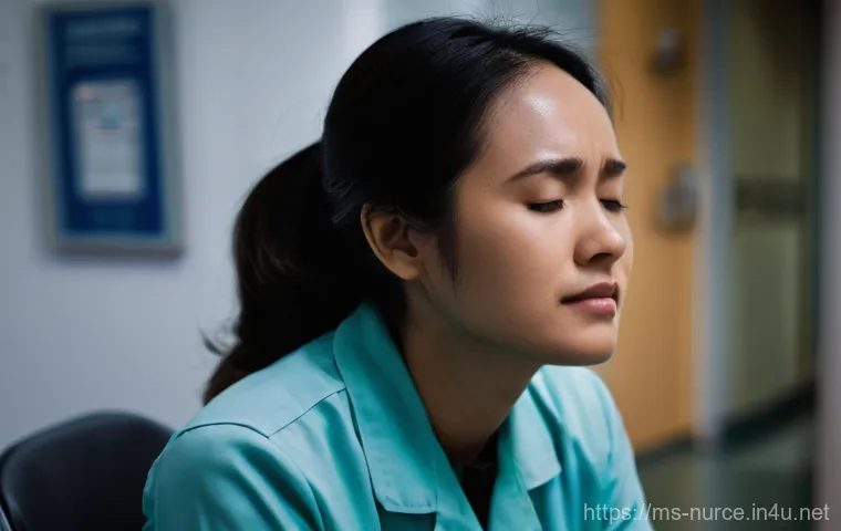 간호사 자율 근무 시간제 - **Prompt 1: The Weight of Long Hours**
A solo, female Malaysian nurse in her late 20s or early 3...